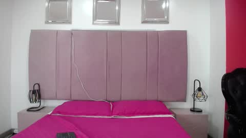 Snapshot of dymoni222 chatting on 5, 3, 2025 dymoni222 online show from 5, 3, 2025