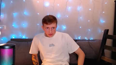 Snapshot of dyrinda chatting on 6, 10, 2025 Julia and Dima online show from 6, 10, 2025