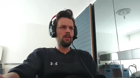 Snapshot of eaglecrm chatting on 1, 2, 2025 eaglecrm online show from 1, 2, 2025