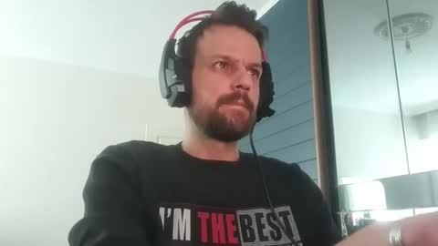 Snapshot of eaglecrm chatting on 8, 11, 2025 eaglecrm online show from 8, 11, 2025