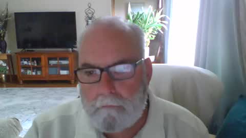 Snapshot of earl52 chatting on 3, 5, 2026 earl52 online show from 3, 5, 2026