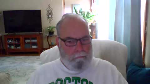 Snapshot of earl52 chatting on 9, 6, 2026 earl52 online show from 9, 6, 2026