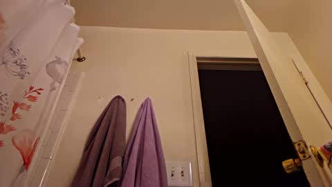 easybreezy69 online show from 21, 2, 2025