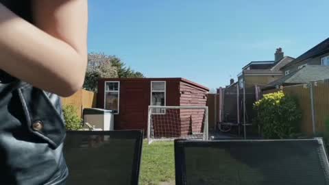 Nadia Ferreira  online show from 14, 4, 2026