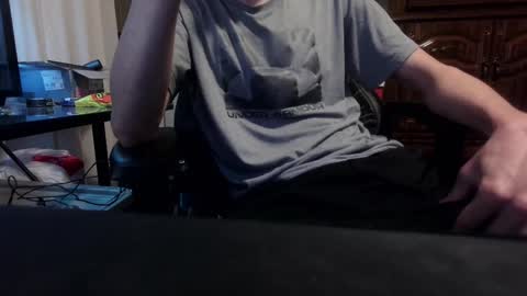 Snapshot of eazyduzit24 chatting on 13, 4, 2026 eazyduzit24 online show from 13, 4, 2026