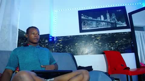 Chris Palaz  online show from 3, 11, 2025