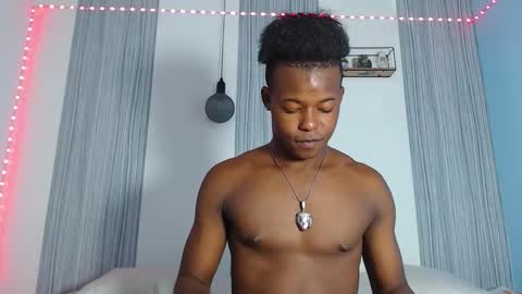 Chris Palaz  online show from 4, 12, 2025