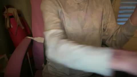 Snapshot of ebony8ivory chatting on 17, 4, 2026 americnbarbie online show from 17, 4, 2026
