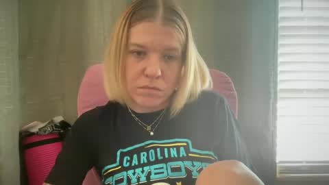 Snapshot of ebony8ivory chatting on 19, 6, 2026 americnbarbie online show from 19, 6, 2026