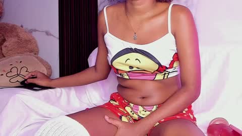 Snapshot of ebony_beautifull chatting on 6, 2, 2025 Luci online show from 6, 2, 2025