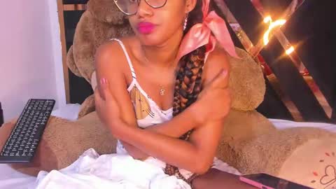 Snapshot of ebony_beautifull chatting on 27, 2, 2025 Luci online show from 27, 2, 2025