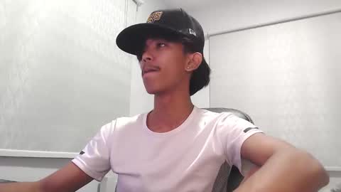 Snapshot of ebony_fuckboy chatting on 28, 10, 2025 ebony_fuckboy online show from 28, 10, 2025