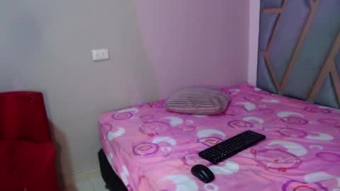 ebony_lovee_ online show from 7, 4, 2026