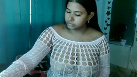 Snapshot of ebony_luna1 chatting on 19, 5, 2026 ebony_luna1 online show from 19, 5, 2026