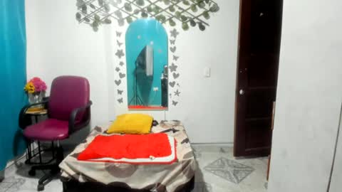 Snapshot of ebony_luna1 chatting on 6, 7, 2026 ebony_luna1 online show from 6, 7, 2026