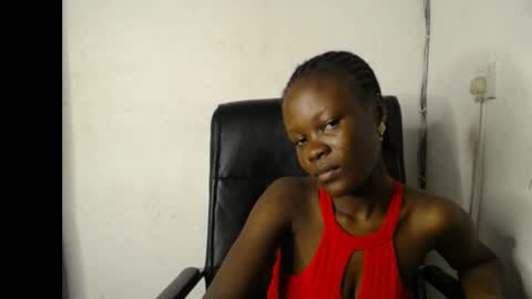 Snapshot of ebony_petitegirl chatting on 22, 4, 2026 Lilly online show from 22, 4, 2026