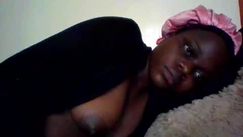 Snapshot of ebony_tasha chatting on 7, 6, 2026 tasha online show from 7, 6, 2026