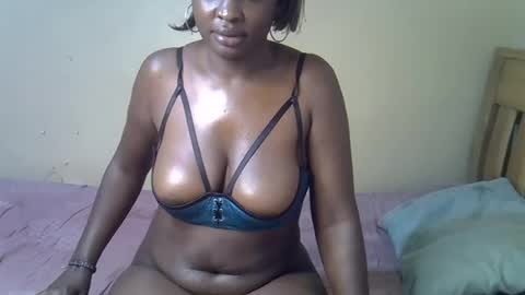 Snapshot of ebonyfatale chatting on 11, 6, 2026 ebonyfatale online show from 11, 6, 2026