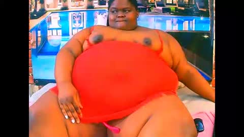 ebonyhotbuns4u2luv online show from 14, 5, 2026