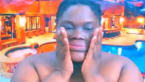 Snapshot of ebonyhotbuns4u2luv chatting on 11, 7, 2026 ebonyhotbuns4u2luv online show from 11, 7, 2026