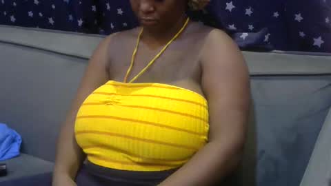 ebonymayahh online show from 17, 4, 2026