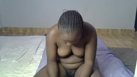 Snapshot of ebonyrapunzelle chatting on 22, 6, 2026 ebonyrapunzelle online show from 22, 6, 2026