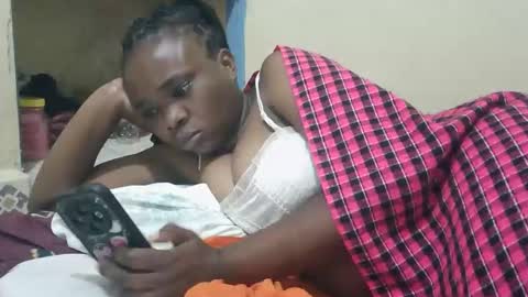 Snapshot of ebonyvalerian chatting on 16, 9, 2025 Ebonyval online show from 16, 9, 2025