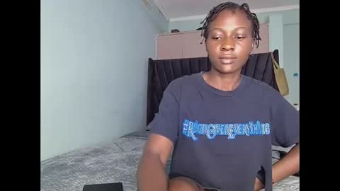 Snapshot of ebonyy_duchess chatting on 10, 12, 2024 Skye online show from 10, 12, 2024