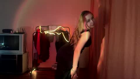 April online show from 9, 2, 2026