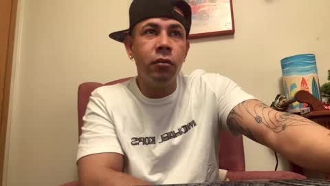 eddgarzay08 online show from 13, 4, 2026