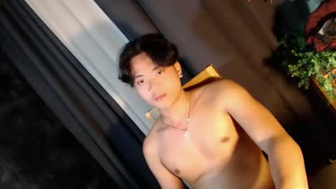 Snapshot of edelcum_xx chatting on 28, 11, 2025 edelcum_xx online show from 28, 11, 2025