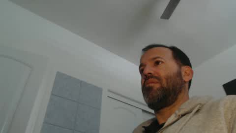 Snapshot of edge_masters chatting on 17, 1, 2025 EdgeM online show from 17, 1, 2025