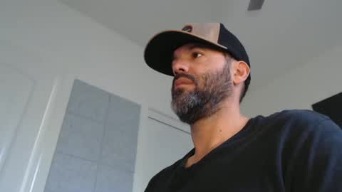 Snapshot of edge_masters chatting on 15, 2, 2025 EdgeM online show from 15, 2, 2025