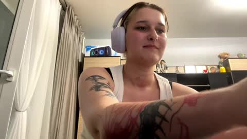 Eva  online show from 23, 5, 2026
