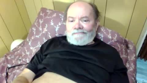Snapshot of edwalters chatting on 21, 3, 2026 Eddie online show from 21, 3, 2026