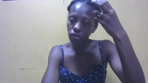 edwige770943 online show from 18, 4, 2026