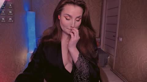 eesmaaarr online show from 4, 11, 2025