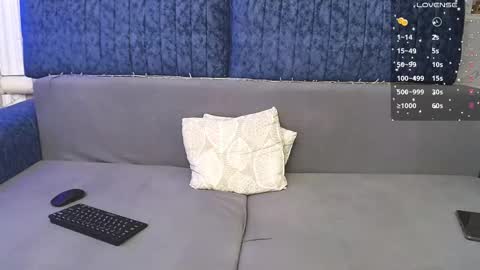 Snapshot of eesprit chatting on 9, 3, 2025 Daniel and Alex online show from 9, 3, 2025