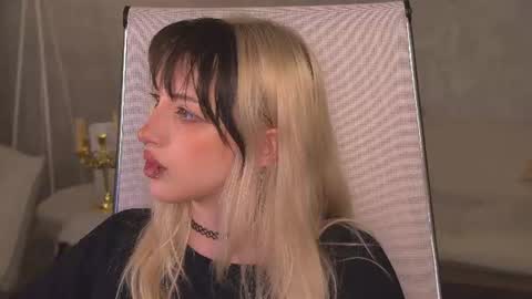 Snapshot of eevamarie chatting on 14, 6, 2026 EVA NON NUDE online show from 14, 6, 2026