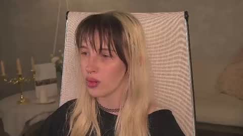 EVA NON NUDE online show from 11, 7, 2026