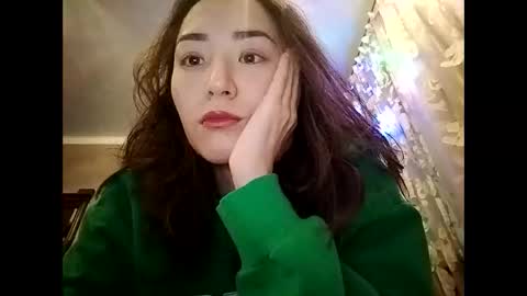 Effy online show from 1, 1, 2025