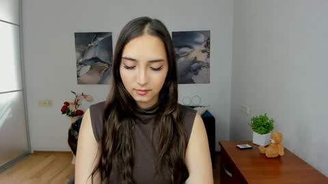 Effy Royse online show from 27, 3, 2026