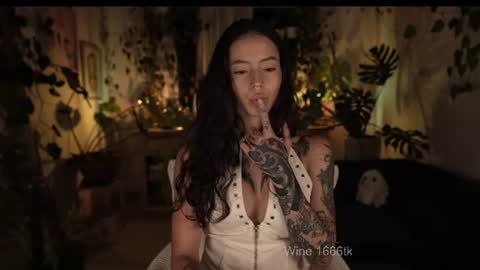 Snapshot of effylowell_ chatting on 14, 6, 2026 Effy online show from 14, 6, 2026