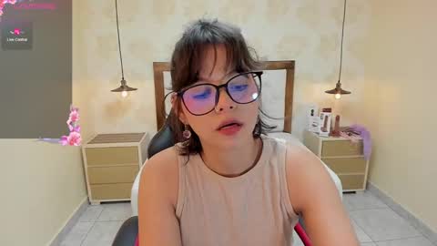 Snapshot of effystonnem chatting on 7, 12, 2024 E F F Y online show from 7, 12, 2024