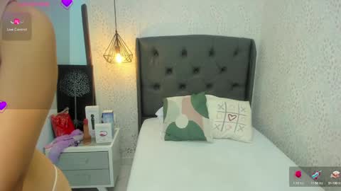 Snapshot of effystonnem chatting on 5, 3, 2025 E F F Y online show from 5, 3, 2025