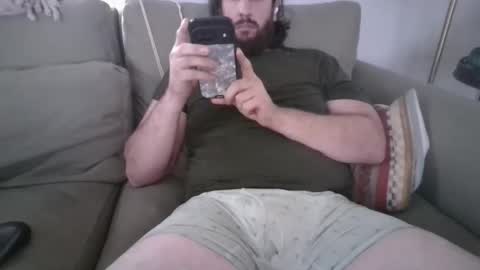 Snapshot of eggplantout chatting on 16, 11, 2025 Eggplant Out online show from 16, 11, 2025