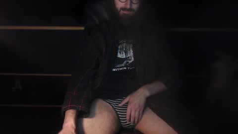 Snapshot of eighthundredeightyeight chatting on 5, 1, 2025 eighthundredeightyeight online show from 5, 1, 2025