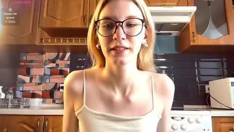 eileencrowday online show from 4, 5, 2026