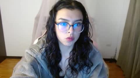 Snapshot of eilynro7 chatting on 10, 9, 2025 eilynro7 online show from 10, 9, 2025