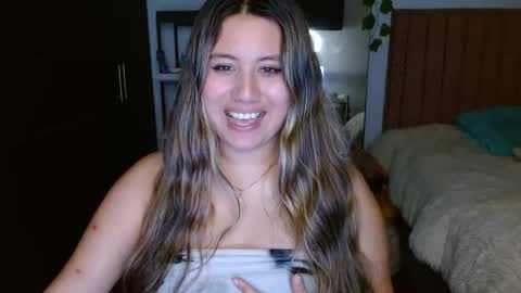 EIMY   MODEL INDEPENDENT online show from 29, 10, 2025